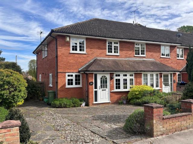 2 bedroom end of terrace house for sale