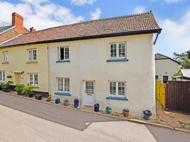 2 bedroom end of terrace house for sale