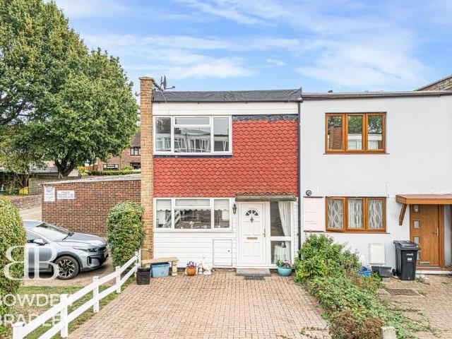 2 bedroom end of terrace house for sale
