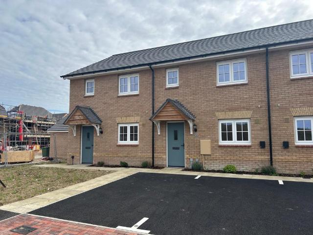 2 bedroom end of terrace house for sale