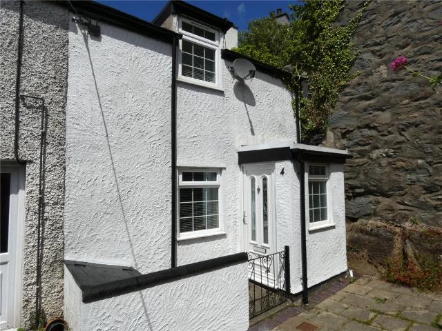 2 bedroom end of terrace house for sale