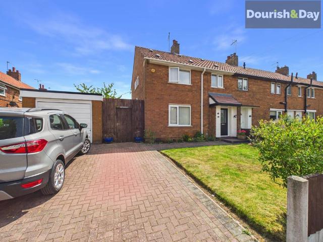2 bedroom end of terrace house for sale