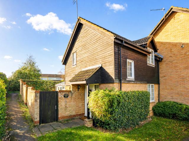 2 bedroom end of terrace house for sale