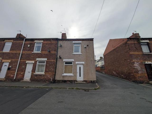 2 bedroom end of terrace house for sale