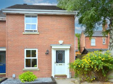 2 bedroom end of terrace house for sale