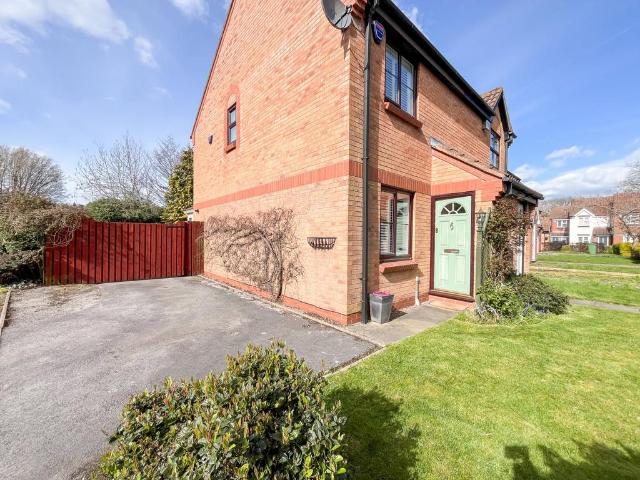 2 bedroom end of terrace house for sale