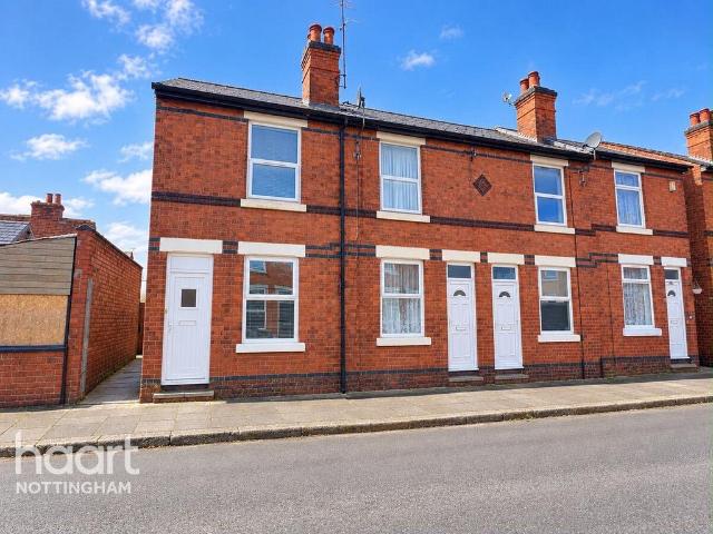 2 bedroom end of terrace house for sale