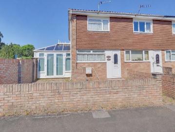 2 bedroom end of terrace house for sale