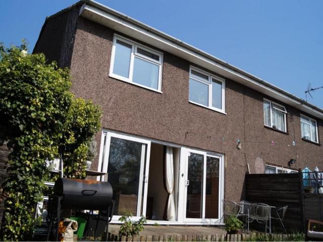 2 bedroom end of terrace house for sale