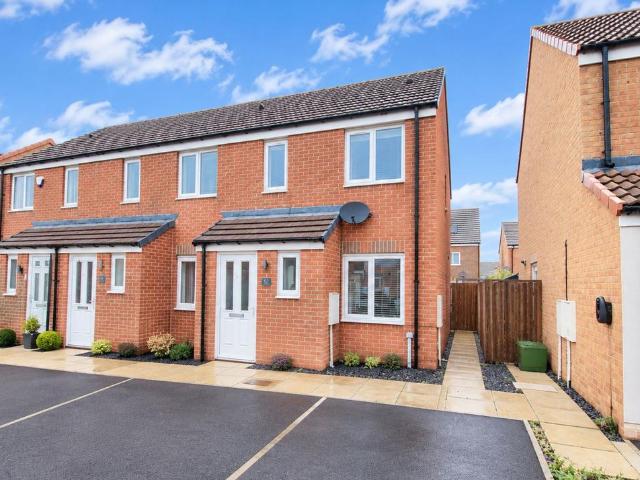 2 bedroom end of terrace house for sale