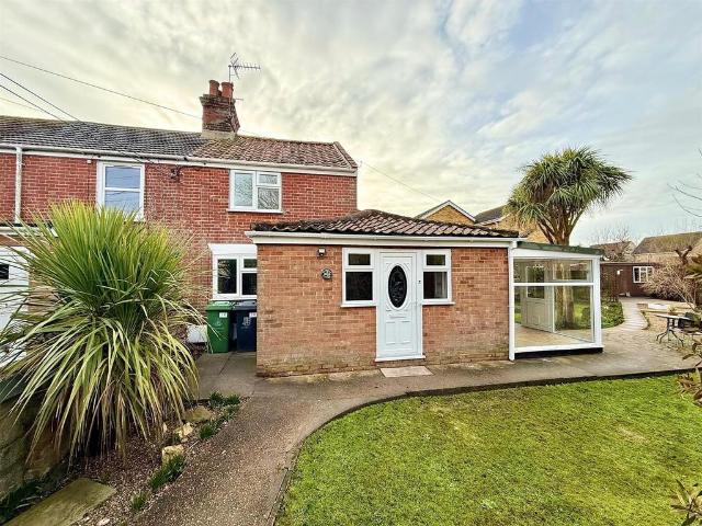 2 bedroom end of terrace house for sale