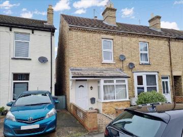 2 bedroom end of terrace house for sale