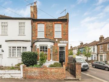 2 bedroom end of terrace house for sale