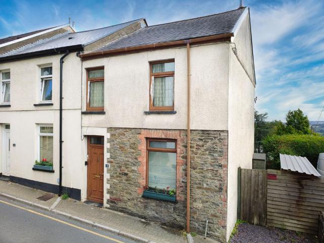 2 bedroom end of terrace house for sale