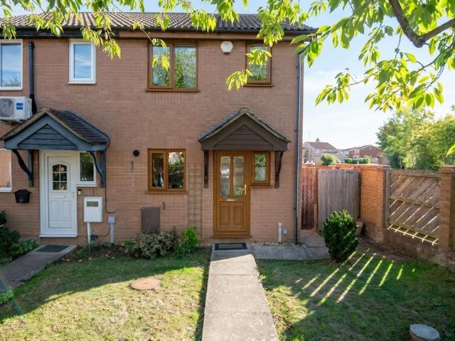 2 bedroom end of terrace house for sale