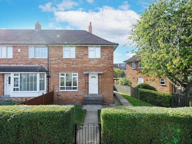 2 bedroom end of terrace house for sale