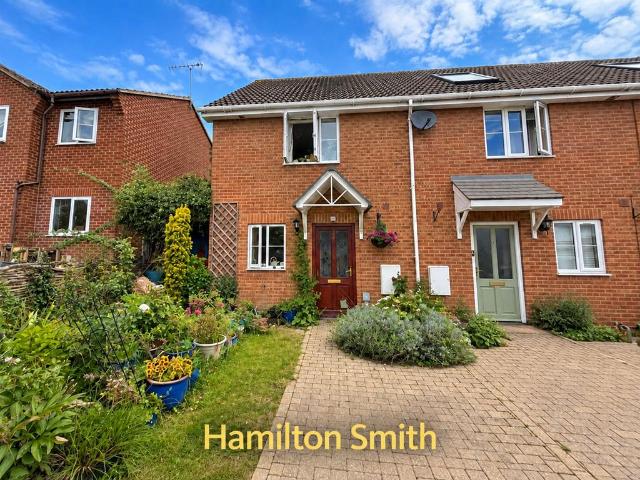 2 bedroom end of terrace house for sale