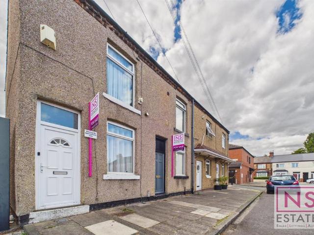 2 bedroom end of terrace house for sale