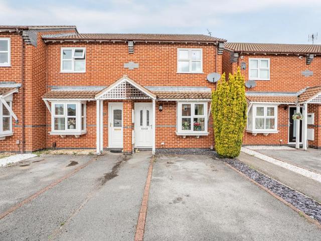 2 bedroom end of terrace house for sale