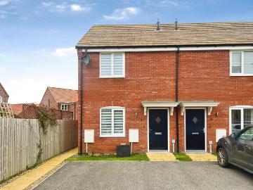 2 bedroom end of terrace house for sale