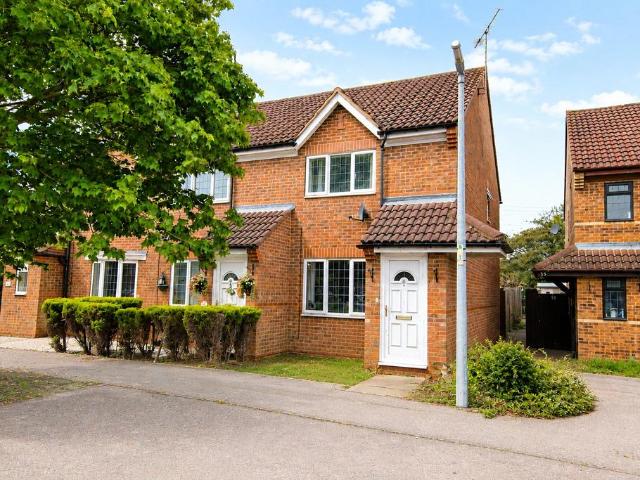 2 bedroom end of terrace house for sale
