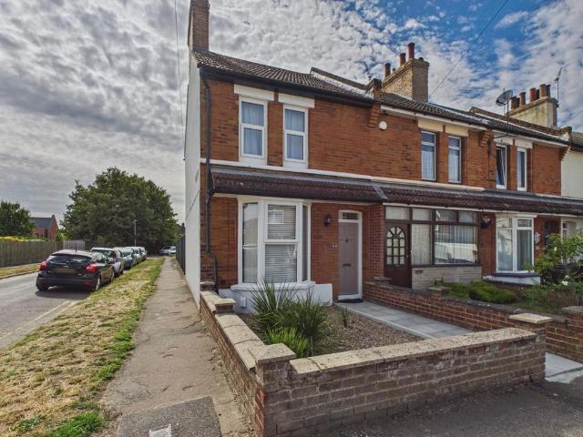 2 bedroom end of terrace house for sale
