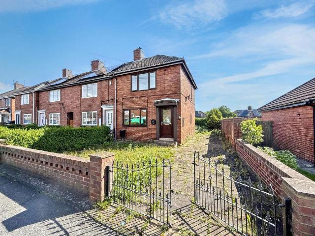 2 bedroom end of terrace house for sale