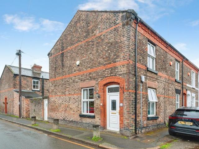 2 bedroom end of terrace house for sale