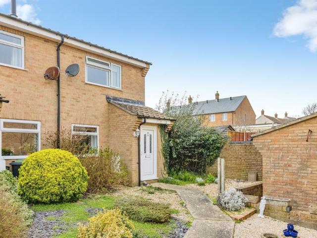 2 bedroom end of terrace house for sale