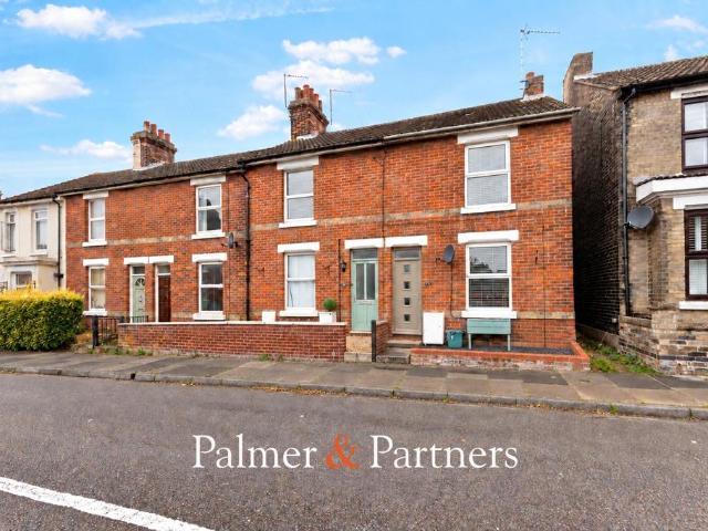 2 bedroom end of terrace house for sale