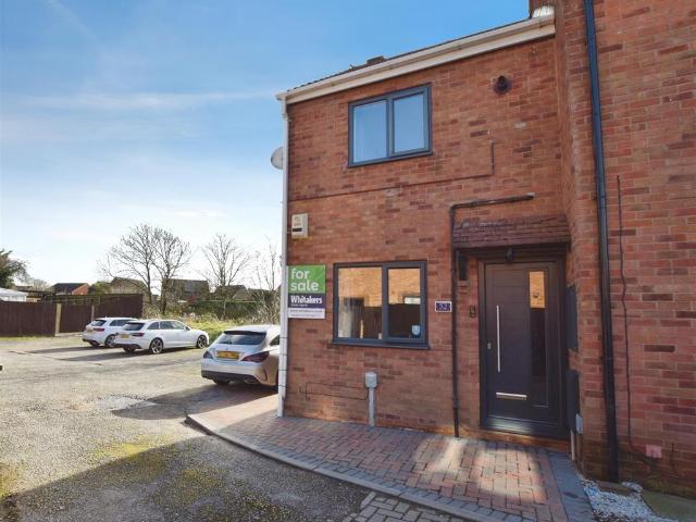 2 bedroom end of terrace house for sale