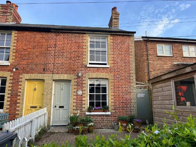 2 bedroom end of terrace house for sale