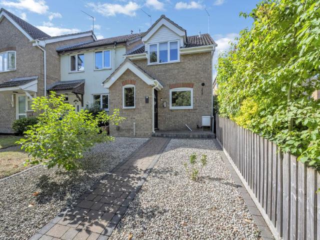 2 bedroom end of terrace house for sale