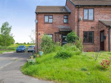 2 bedroom end of terrace house for sale