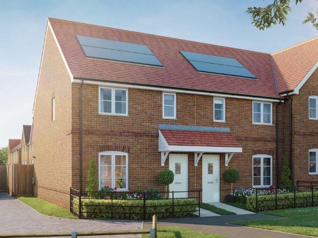 2 bedroom end of terrace house for sale