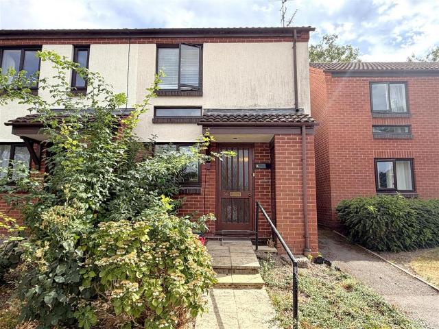 2 bedroom end of terrace house for sale