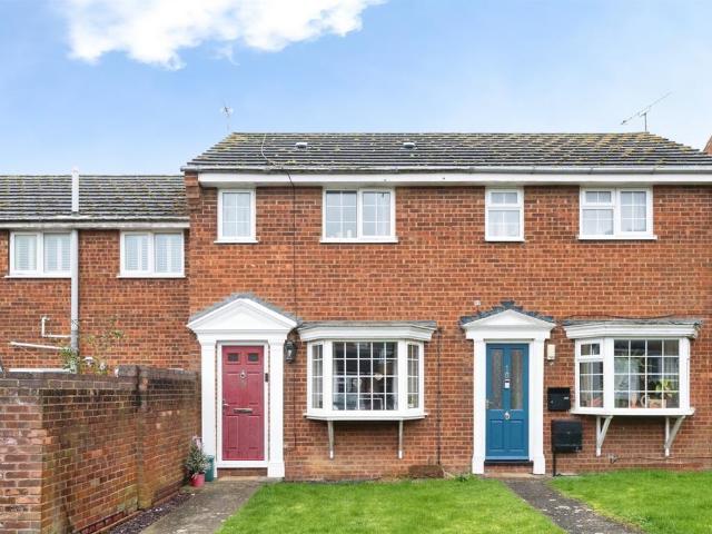 2 bedroom end of terrace house for sale