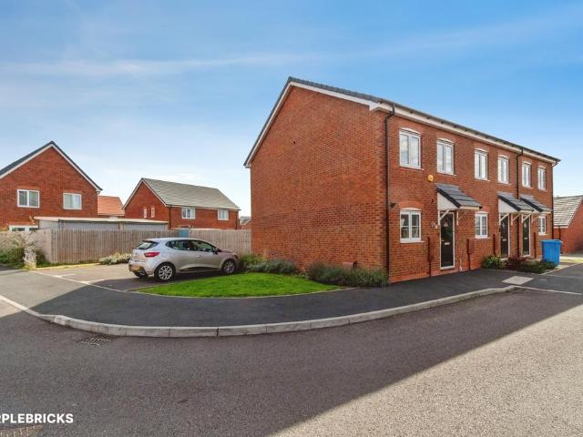 2 bedroom end of terrace house for sale