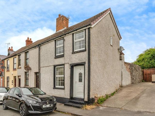 2 bedroom end of terrace house for sale