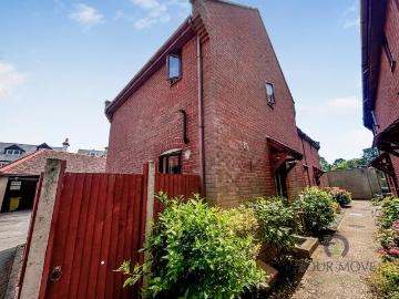 2 bedroom end of terrace house for sale