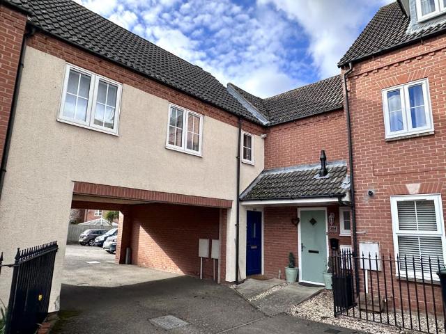 2 bedroom end of terrace house for sale