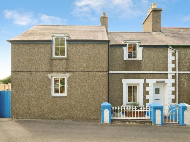 2 bedroom end of terrace house for sale