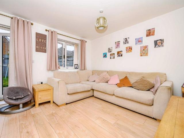 2 bedroom end of terrace house for sale