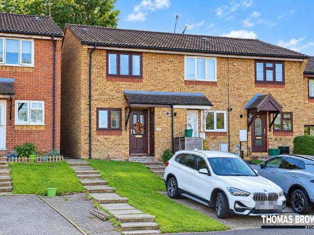 2 bedroom end of terrace house for sale
