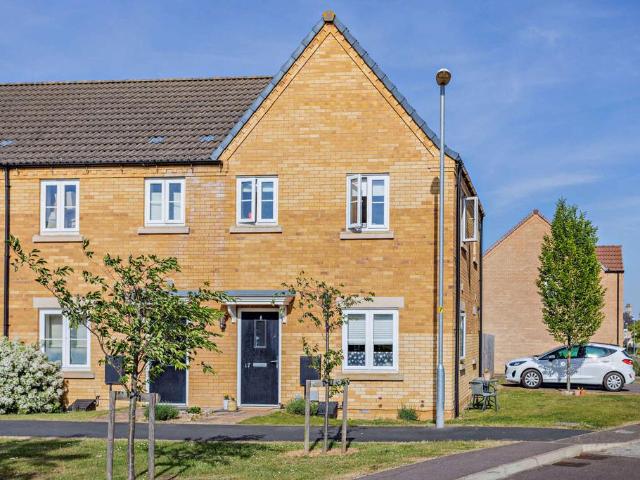 2 bedroom end of terrace house for sale
