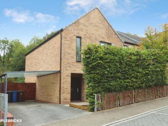 2 bedroom end of terrace house for sale