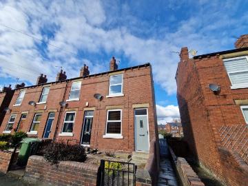 2 bedroom end of terrace house for sale