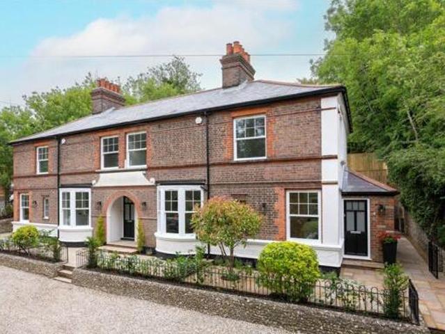 2 Bedroom End Of Terrace House For Sale In Chesham, Buckinghamshire