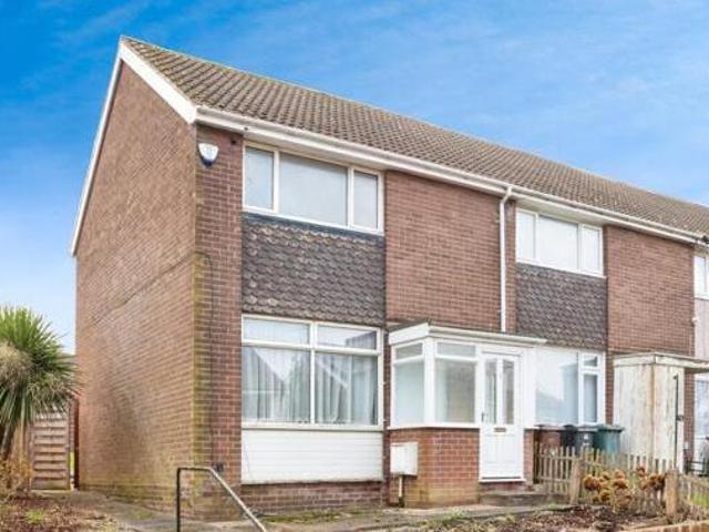 2 Bedroom End Of Terrace House For Sale In Leeds