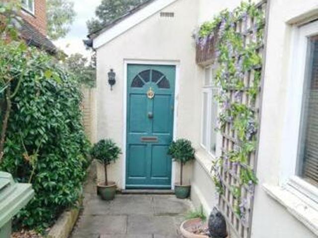 2 Bedroom End Of Terrace House For Sale In Maidenhead